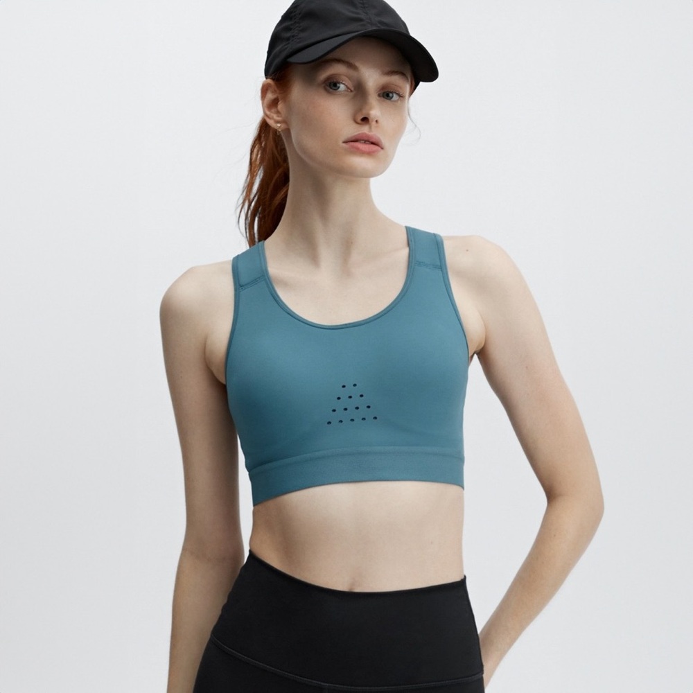 Fabletics Elsie High Impact Run Sports Bra in Real Teal - Never Worn